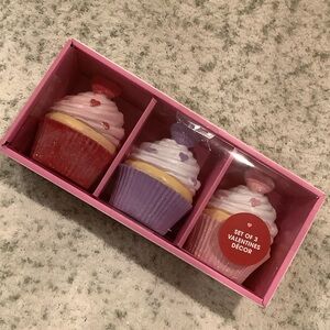 Set of 3 Love Colorful Glitter Valentine's Cupcakes Décor NWT Resin
